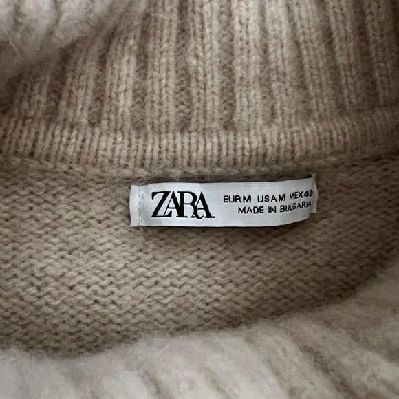 Zara Sweater - Picture 4 of 4